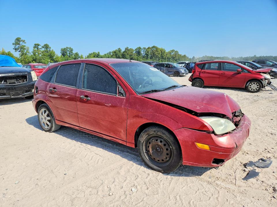 3FAFP37N35R117450 2005 FORD FOCUS photo no. 4