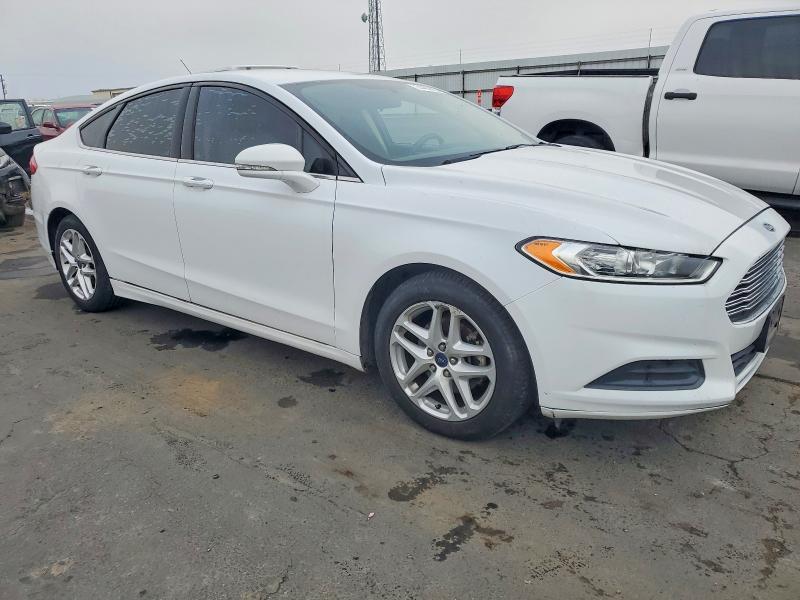 1FA6P0H7XG5123136 2016 FORD FUSION photo no. 4