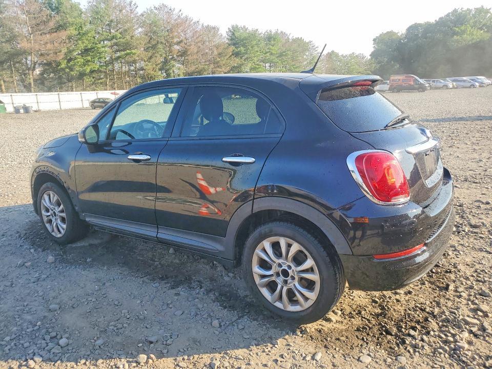 2016 FIAT 500X EASY — Фото 2 из 12