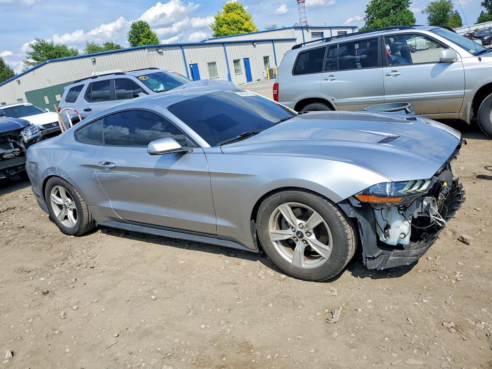 2020 FORD MUSTANG — Фото 4 из 12