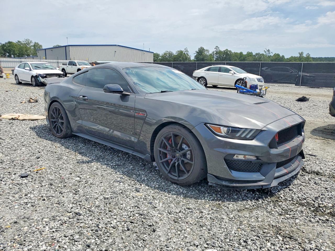 2016 FORD MUSTANG SHELBY GT350 — Фото 4 из 12
