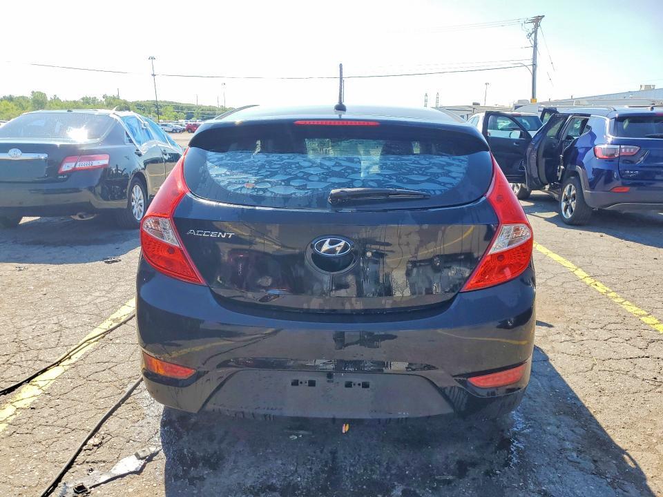 2012 HYUNDAI ACCENT SE — Фото 6 из 13