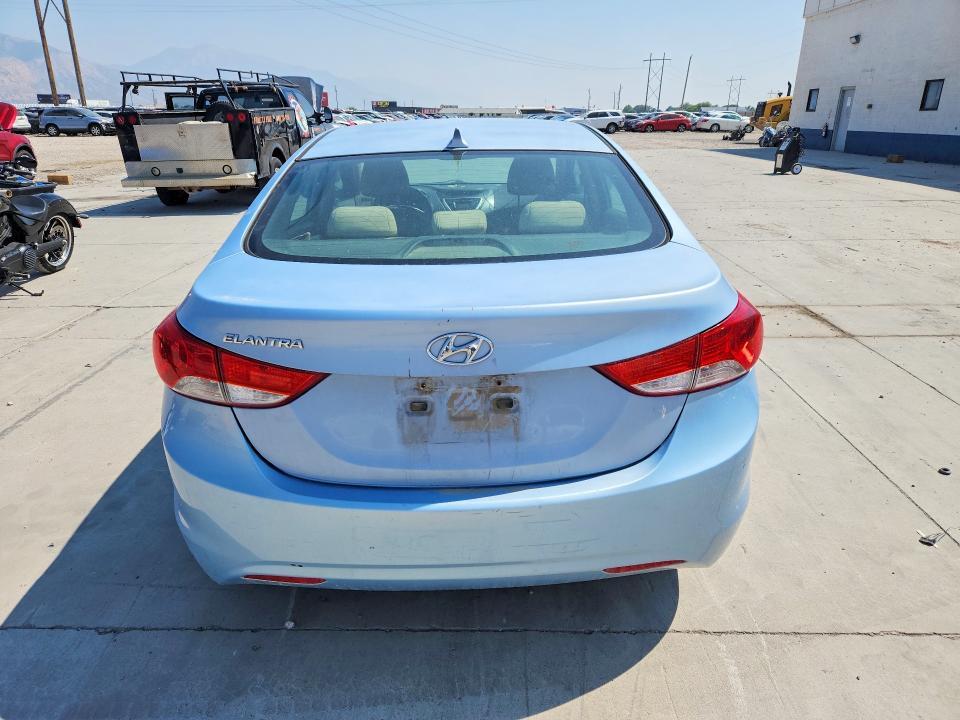 2012 HYUNDAI ELANTRA — Фото 6 из 12