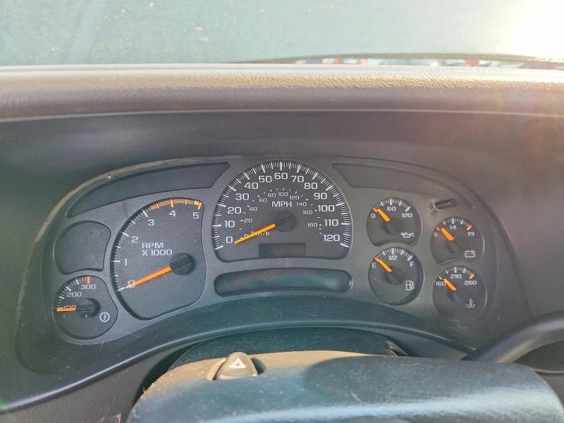 2003 CHEVROLET SILVERADO K2500 HEAVY DUTY — Фото 9 из 12