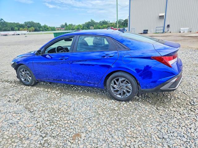 2024 HYUNDAI ELANTRA SEL — Фото 2 из 12