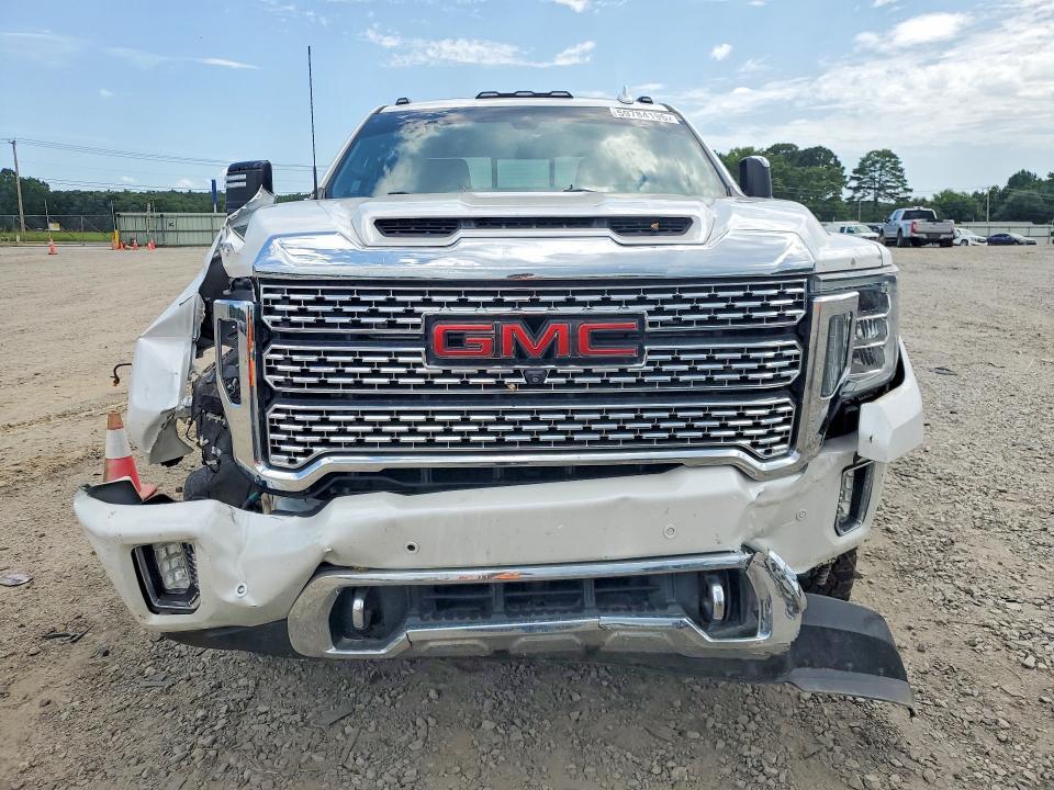 2020 GMC SIERRA K2500 DENALI — Фото 5 из 12