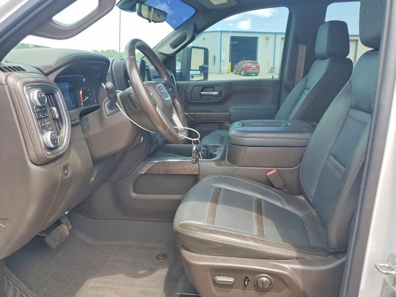 2020 GMC SIERRA K2500 DENALI — Фото 7 из 12
