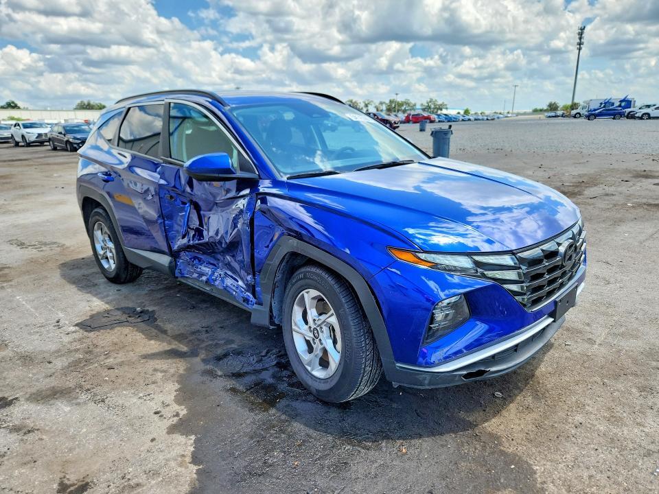 2024 HYUNDAI TUCSON SEL — Фото 4 из 13