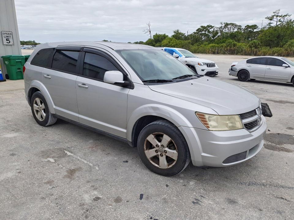 3D4GG57VX9T506995 2009 DODGE JOURNEY photo no. 4