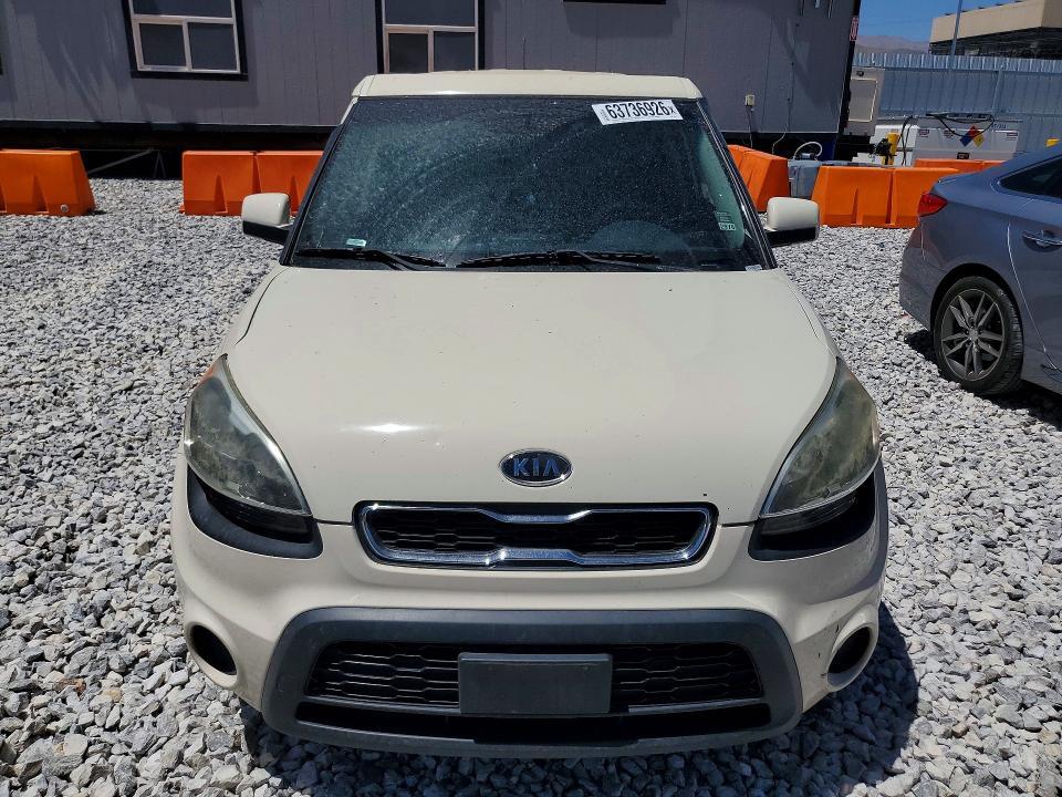 KNDJT2A57C7391371 2012 KIA SOUL photo no. 5