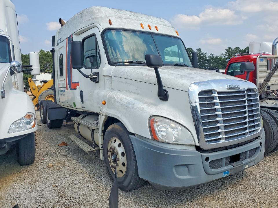 2009 FREIGHTLINER CASCADIA 125 — Фото 4 из 14
