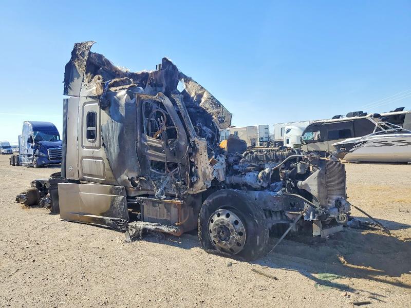 2016 FREIGLINER CASCADIA 125 3AKGGLD59GSGC5132