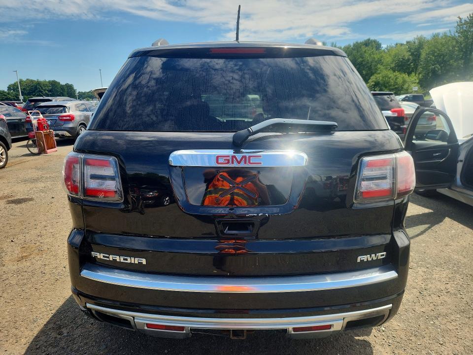 2016 GMC ACADIA DENALI — Фото 6 из 13