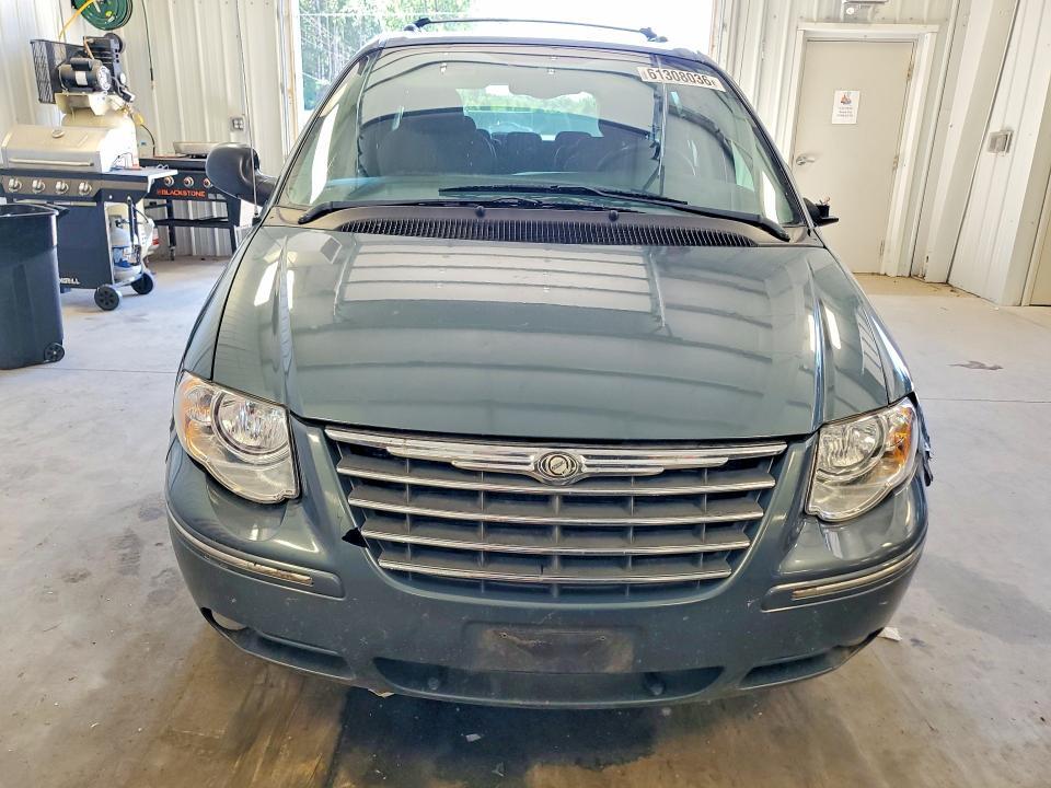 2006 CHRYSLER TOWN & COUNTRY LIMITED — Фото 5 из 13