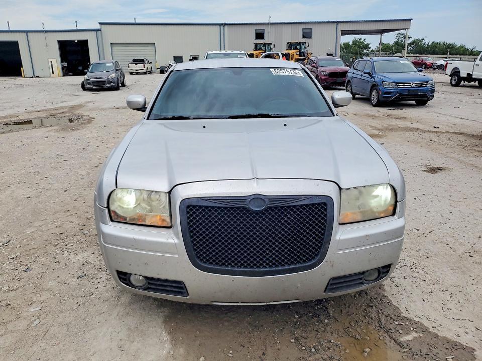 2006 CHRYSLER 300 TOURING — Фото 5 из 12