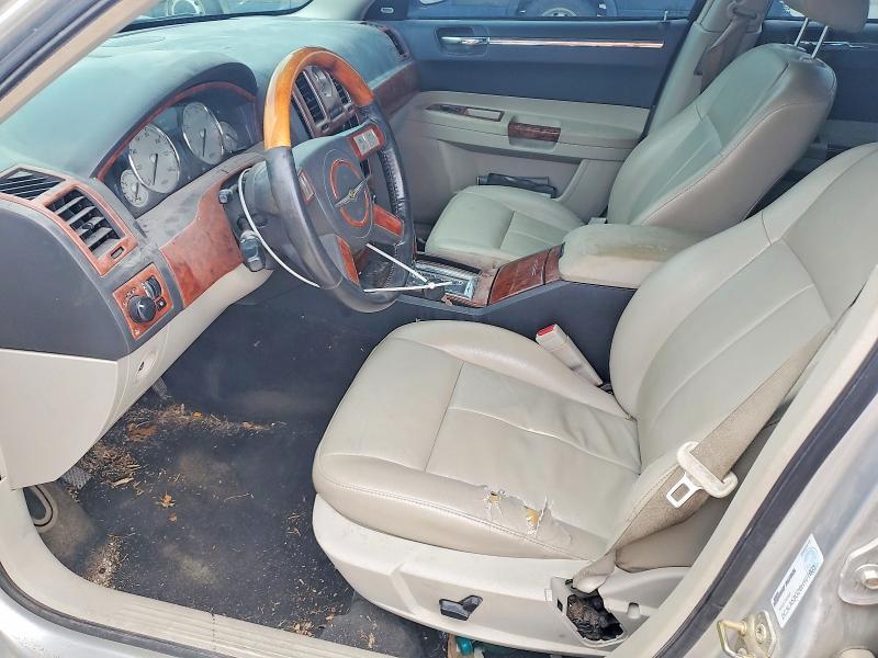 2006 CHRYSLER 300 TOURING — Фото 7 из 12