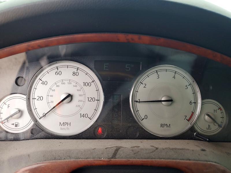 2006 CHRYSLER 300 TOURING — Фото 9 из 12