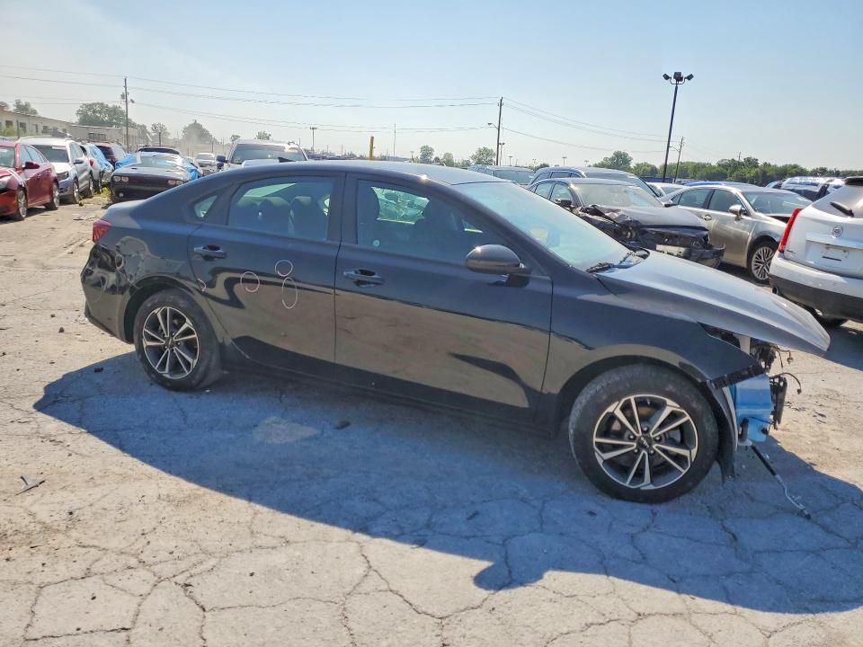 2024 KIA FORTE LXS — Фото 4 из 13