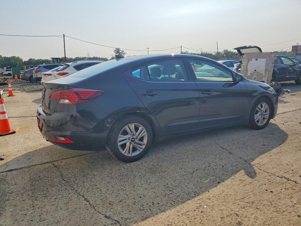 2020 HYUNDAI ELANTRA SEL — Фото 3 из 12