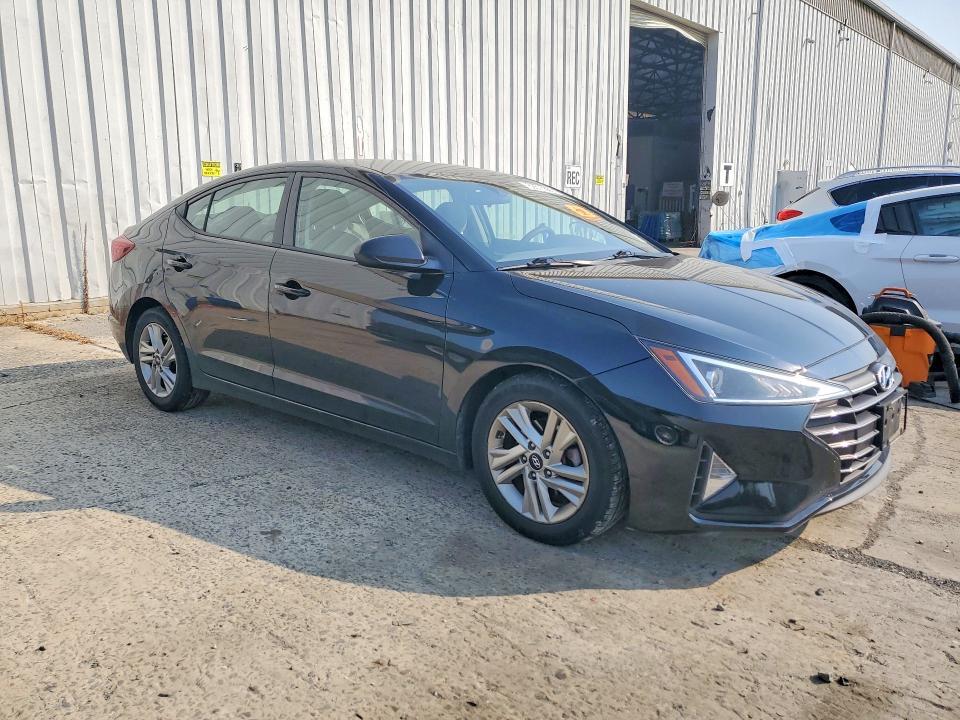 2020 HYUNDAI ELANTRA SEL — Фото 4 из 12