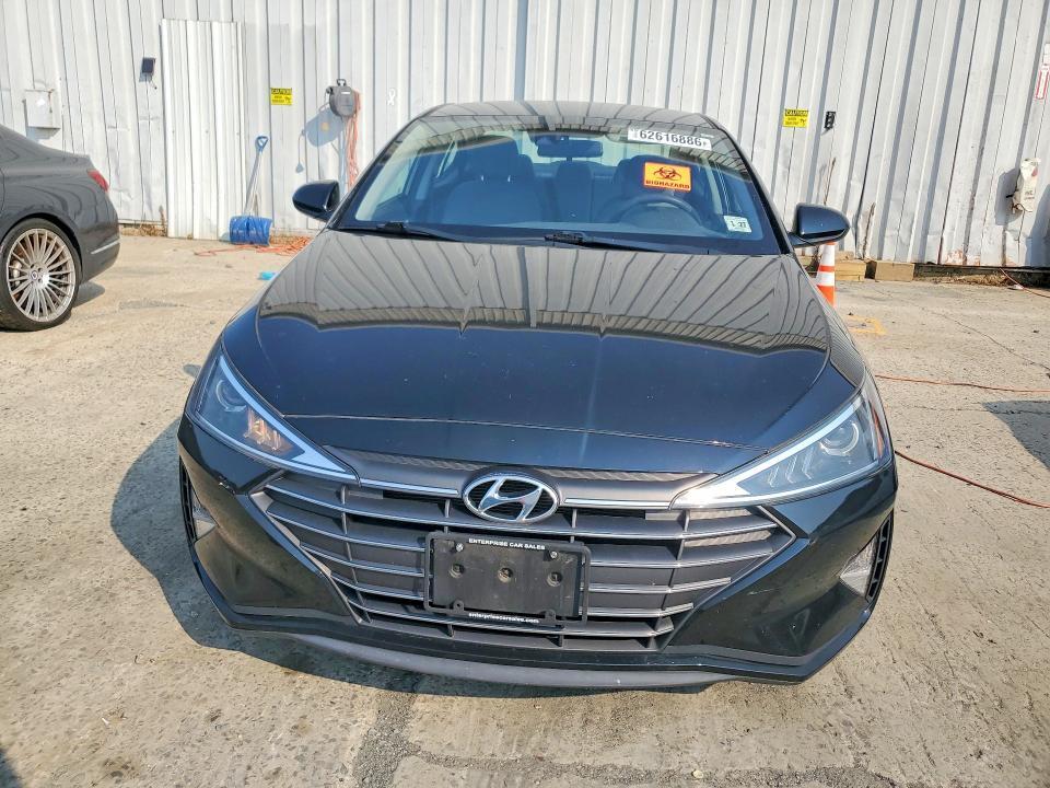 2020 HYUNDAI ELANTRA SEL — Фото 5 из 12