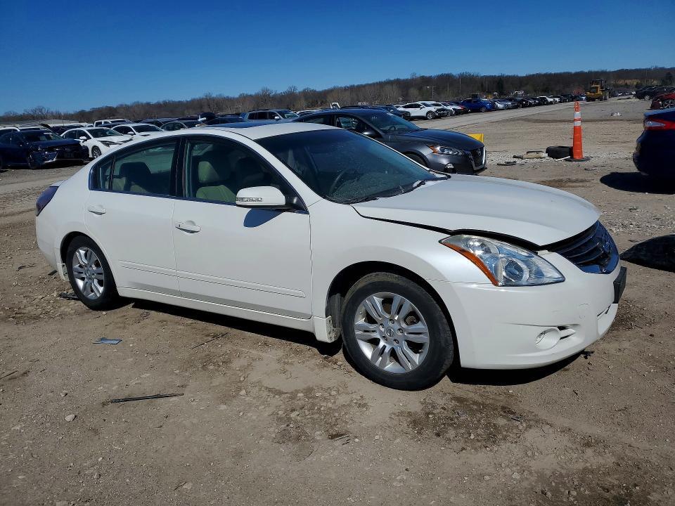 2012 NISSAN ALTIMA 2.5 — Фото 4 из 12
