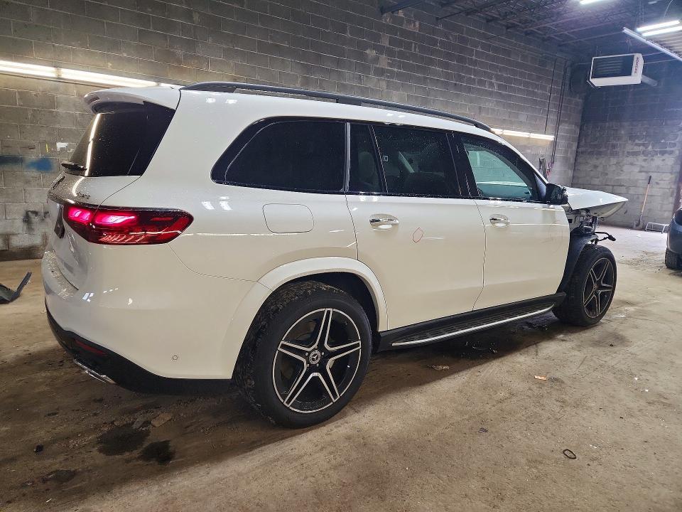 2024 MERCEDES-BENZ GLS 450 4MATIC — Фото 3 из 14