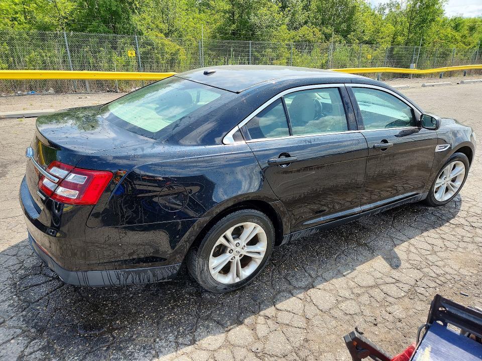 2016 FORD TAURUS SE — Фото 3 из 12