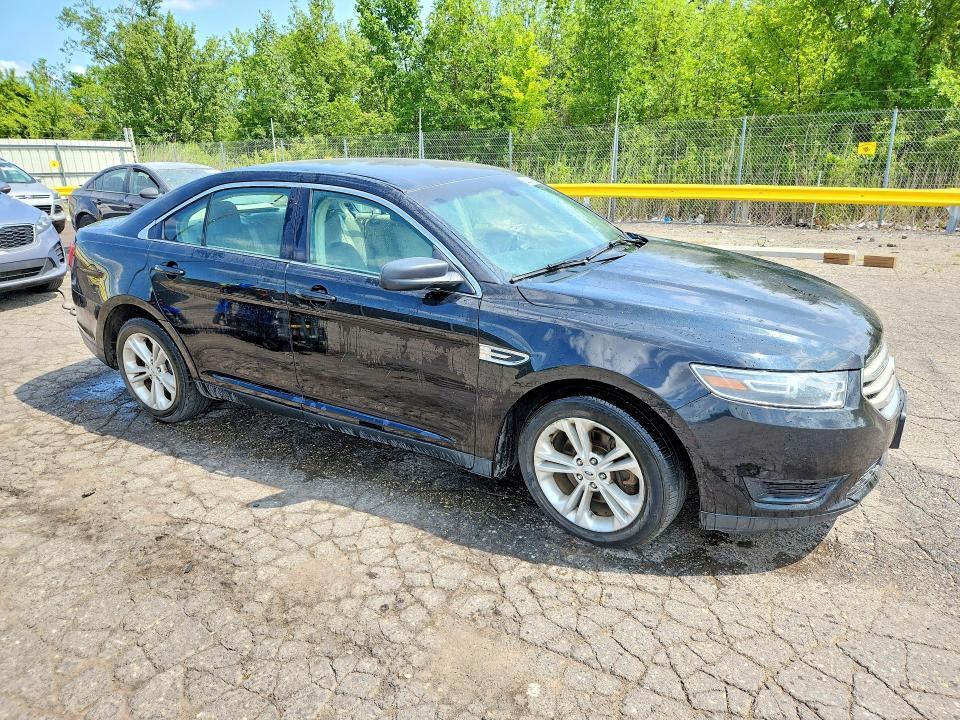 2016 FORD TAURUS SE — Фото 4 из 12