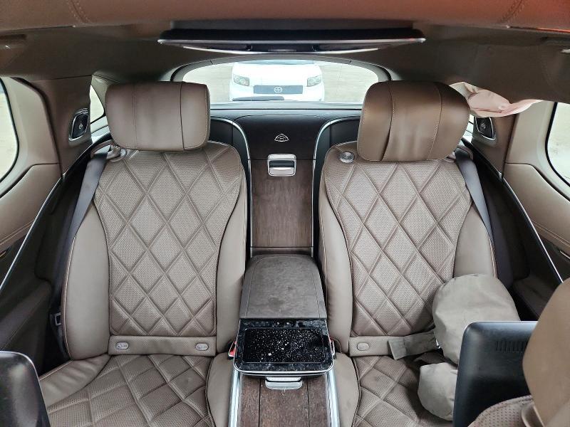 2024 MERCEDES-BENZ EQS SUV 680 4MATIC MAYBACH — Фото 10 из 13