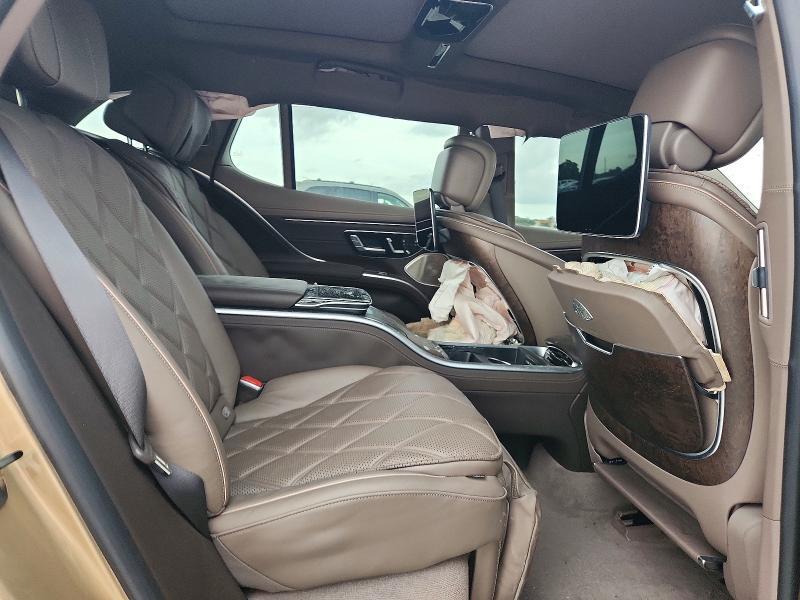 2024 MERCEDES-BENZ EQS SUV 680 4MATIC MAYBACH — Фото 11 из 13