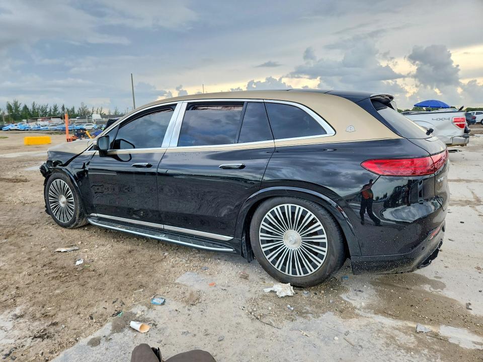 2024 MERCEDES-BENZ EQS SUV 680 4MATIC MAYBACH — Фото 2 из 13