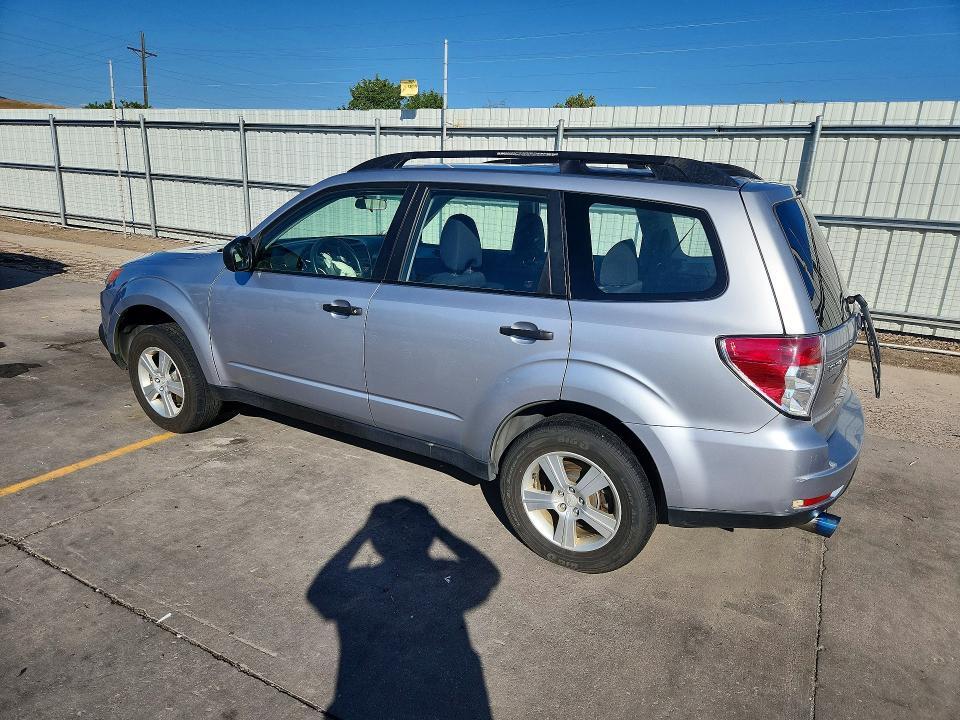 JF2SHABC1CG462479 2012 SUBARU FORESTER photo no. 2