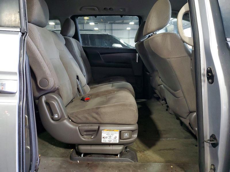 2016 HONDA ODYSSEY SE — Фото 11 из 13