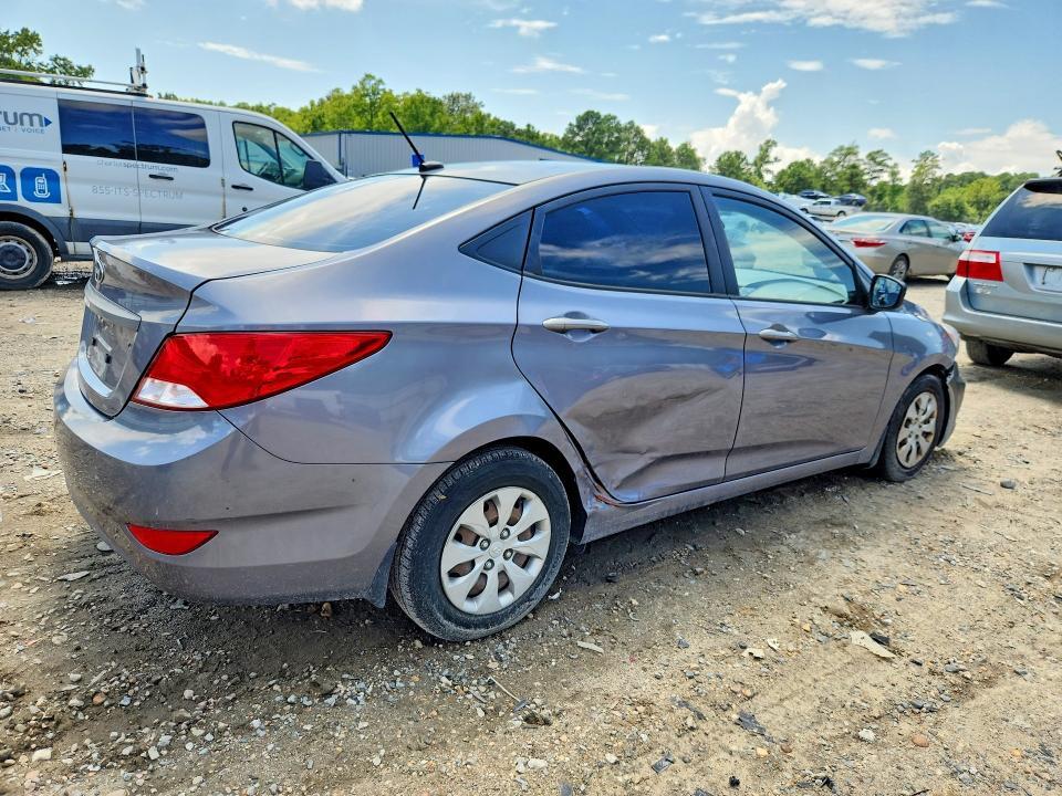 2016 HYUNDAI ACCENT SE — Фото 3 из 12