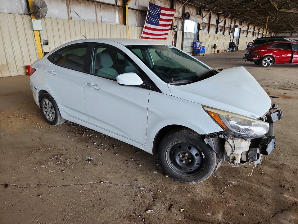 2016 HYUNDAI ACCENT SE — Фото 4 из 12