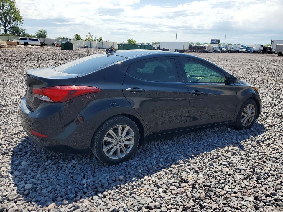 2016 HYUNDAI ELANTRA SE — Фото 3 из 12