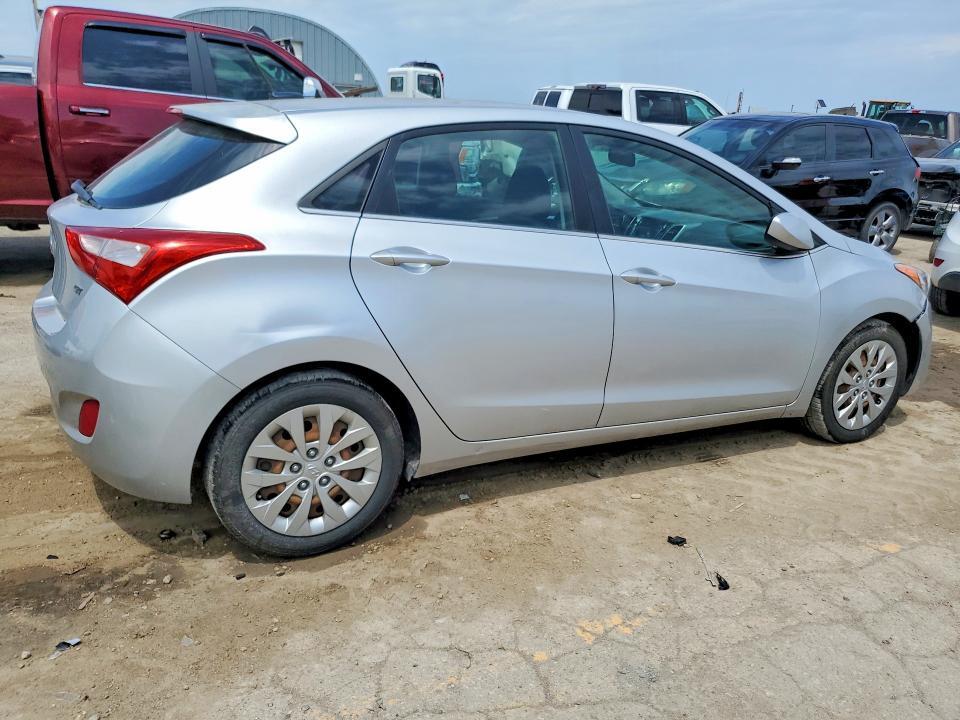2016 HYUNDAI ELANTRA GT BASE — Фото 3 из 12