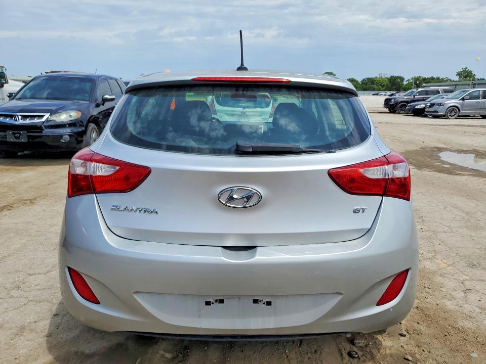 2016 HYUNDAI ELANTRA GT BASE — Фото 6 из 12