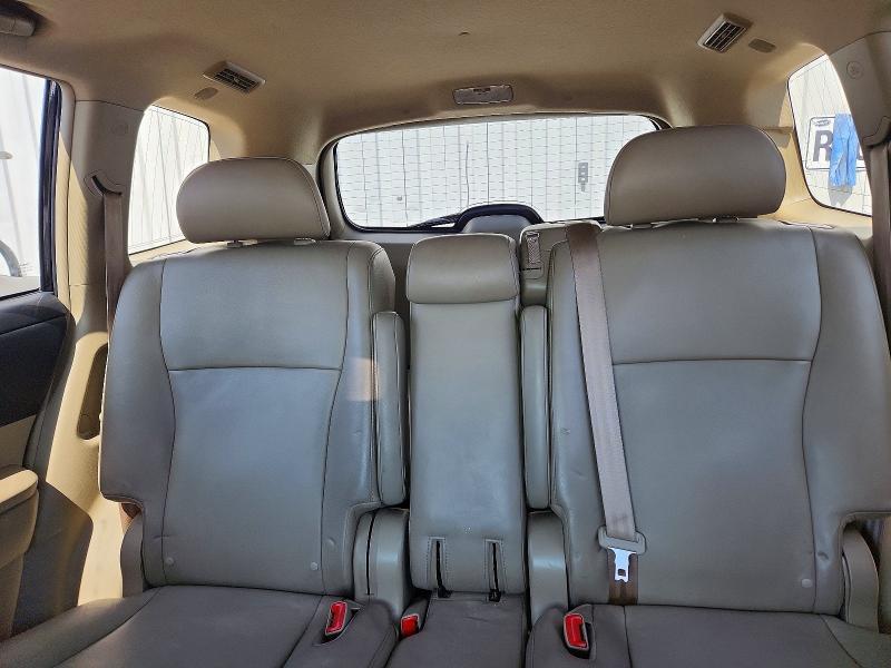 2012 TOYOTA HIGHLANDER SE — Фото 10 из 13