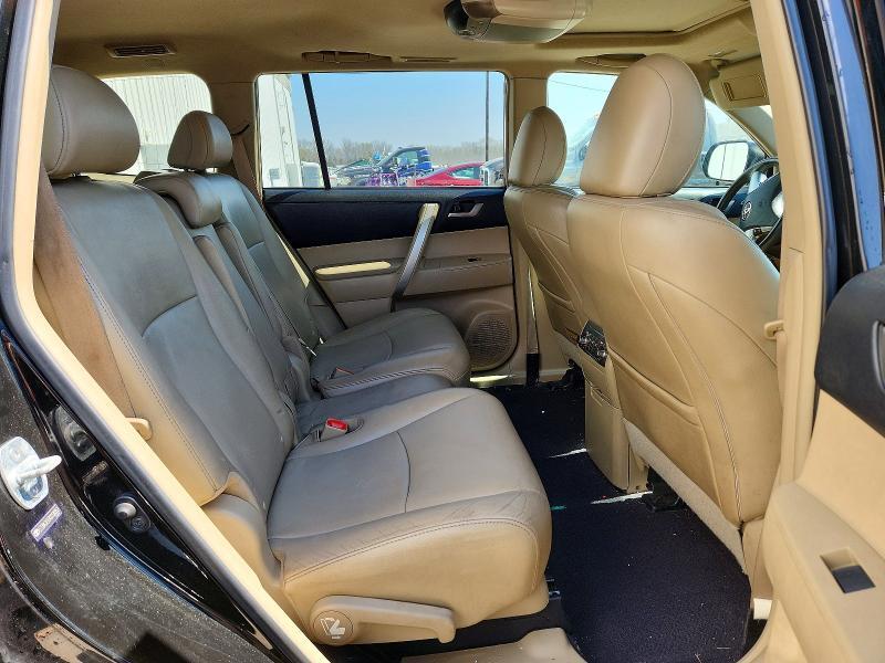2012 TOYOTA HIGHLANDER SE — Фото 11 из 13