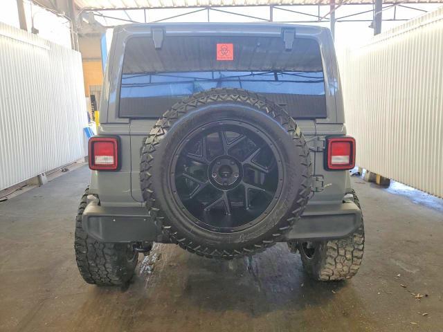 2020 JEEP WRANGLER UNLIMITED SAHARA — Фото 6 из 13