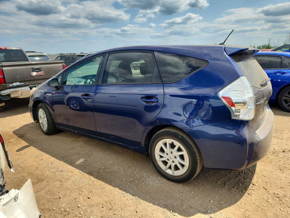 2012 TOYOTA PRIUS V TWO — Фото 2 из 12