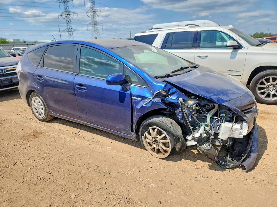 2012 TOYOTA PRIUS V TWO — Фото 4 из 12