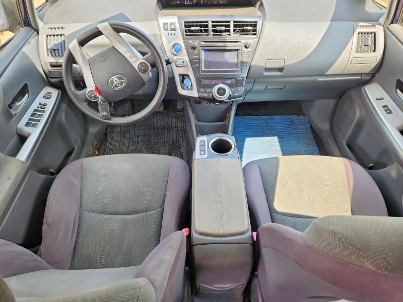 2012 TOYOTA PRIUS V TWO — Фото 8 из 12