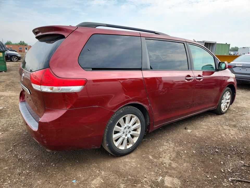 2012 TOYOTA SIENNA LIMITED 7-PASSENGER — Фото 3 из 12