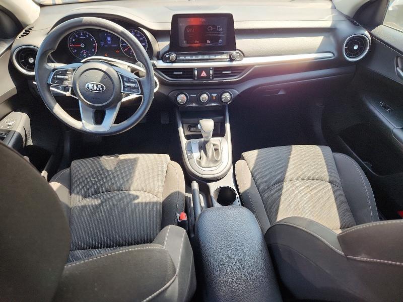 2020 KIA FORTE LXS — Фото 8 из 12