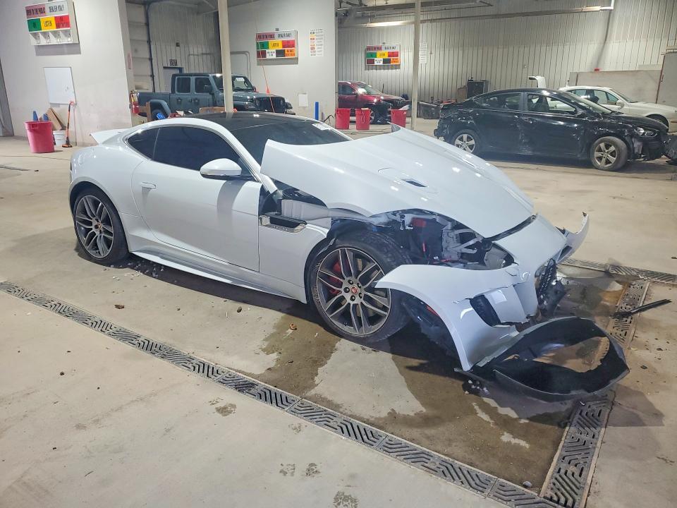 2016 JAGUAR F-TYPE R — Фото 4 из 12