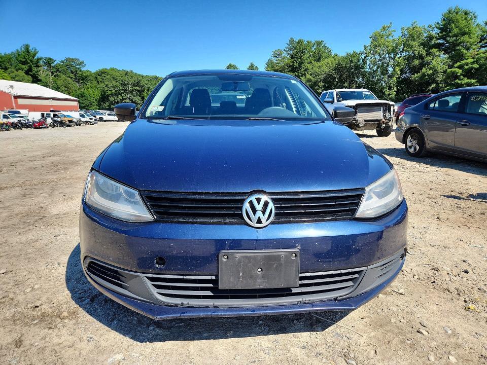 2012 VOLKSWAGEN JETTA BASE — Фото 5 из 12