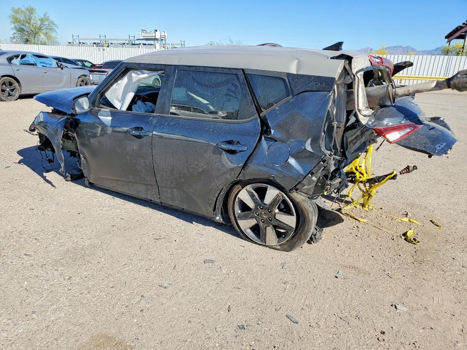 KNDJ33AU5L7012378 2020 KIA SOUL photo no. 2